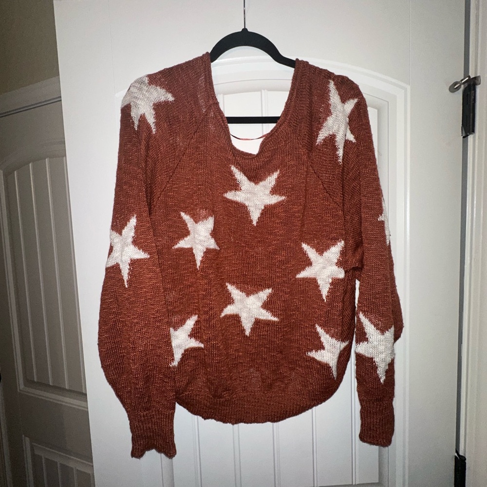Rust Star Patterned V-Neck Sweater - Picture 3 of 3